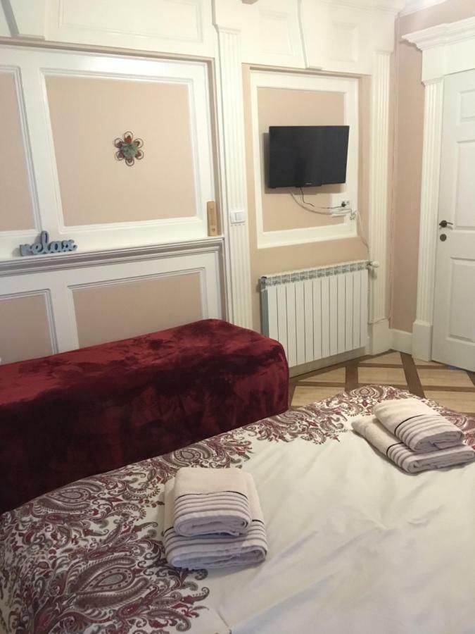 Casa Iulia Hotel Hateg Ngoại thất bức ảnh